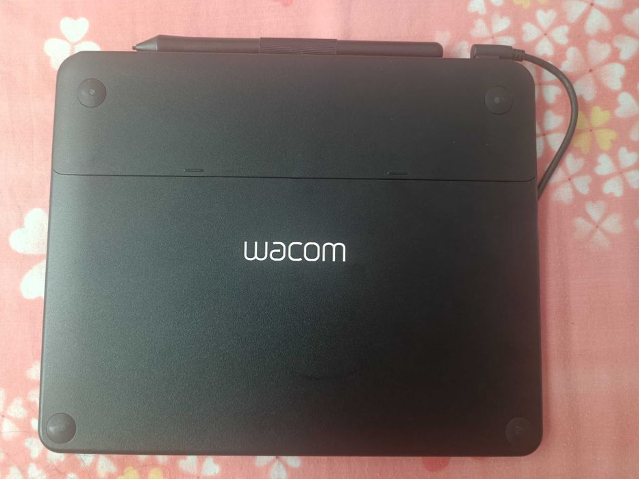 Графичен таблет Wacom Intuos CTH-490