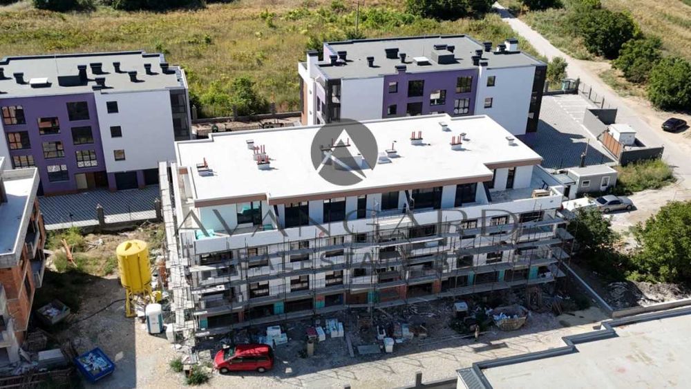 Продава се Тристаен апартамент в Пловдив, Остромила - 96 кв.м за 1296 €/кв.м - Снимка #13