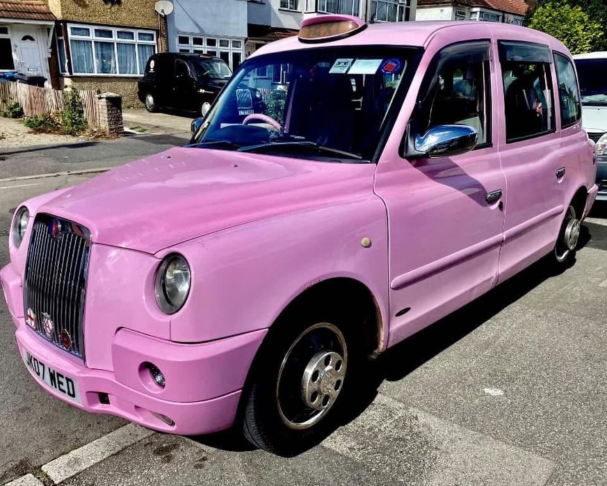 Розова кола под наем за събития или реклама