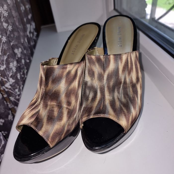 Босоножки леопардовые (новые)