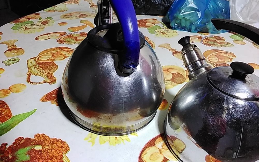 Чайники  2 шт. Нержавейка .