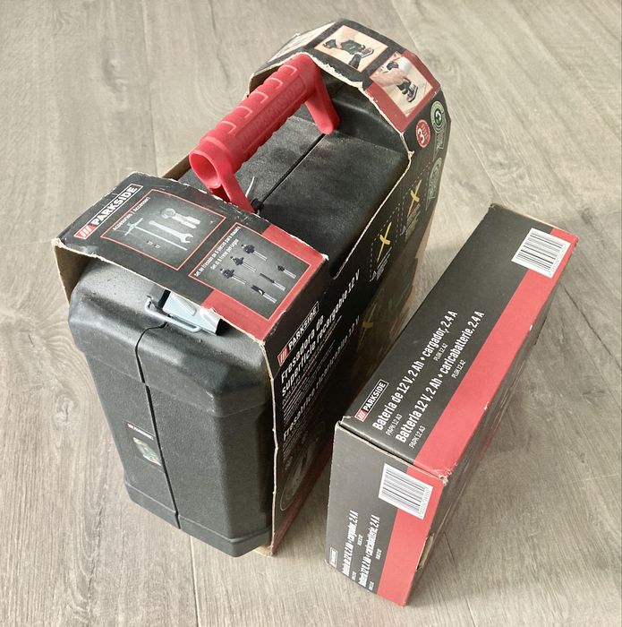 Freză Parkside 12V + baterie 2Ah + încărcător – noi, sigilate