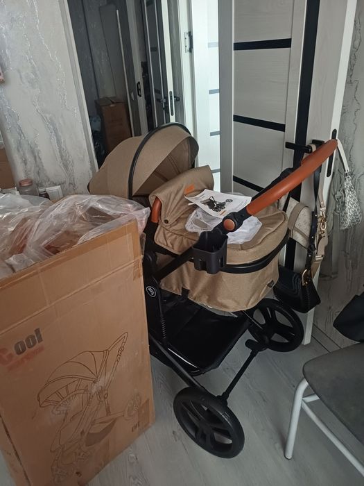 Продаётся трансформер коляска новый