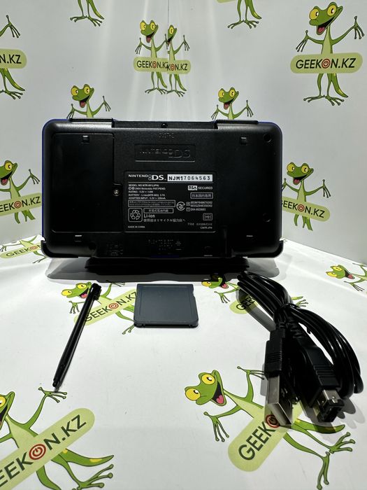 Nintendo ds с картриджем R4