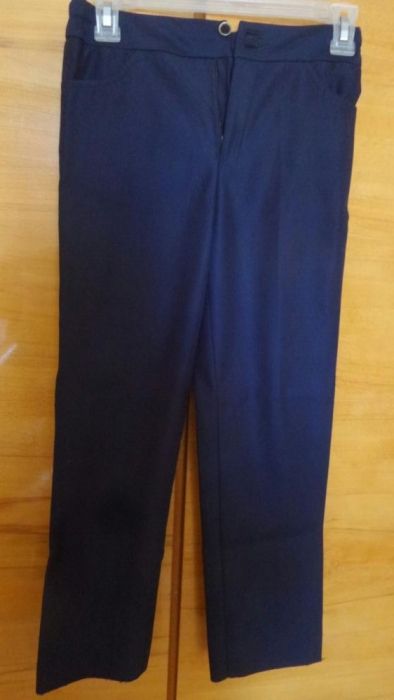 Форма тройка на девочку 8-10 лет.