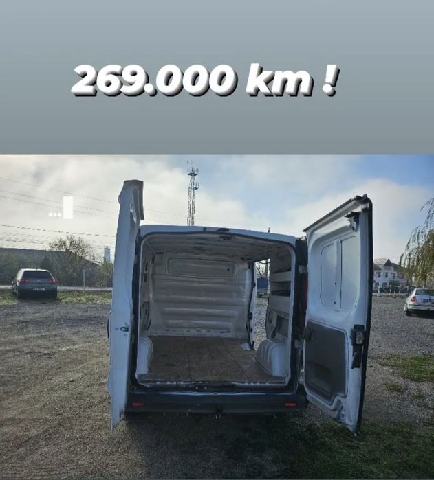 Vând Renault Trafic