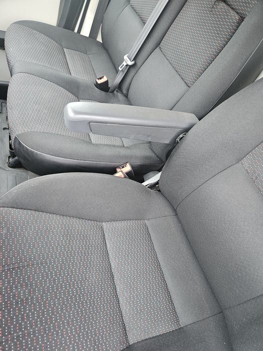 Peugeot Boxer L2H2

Motorizare 1997 cmc 130HP

Combustibil Diesel

Km