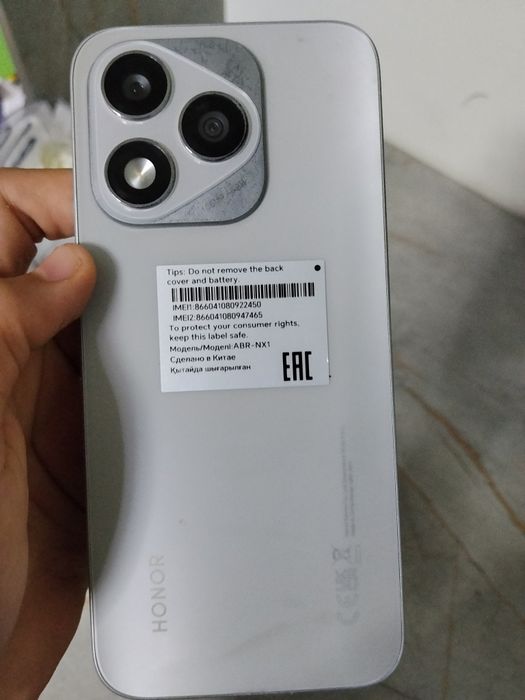 Honor 400 lite telefoni sotladi