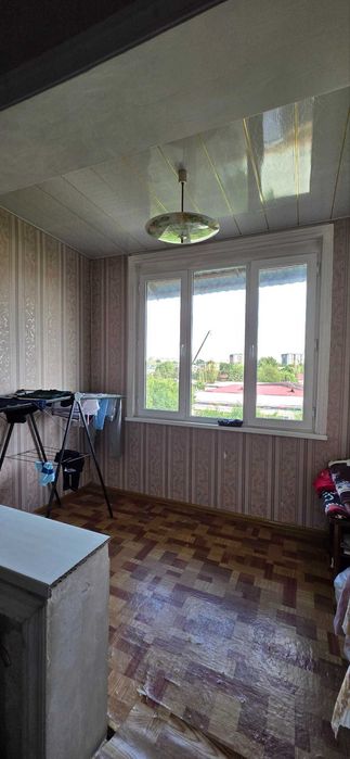 Продаю квартиру.Юнусабад 8 2\5\5 Принц перекресток