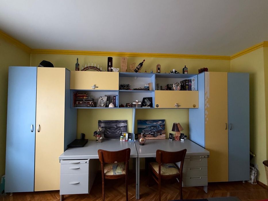 Vand Mobila sufragerie