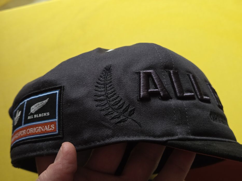 Sapca Trucker Adidas Originals All Blacks Rugby (New Zealand) . NOU.