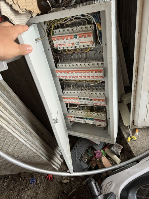 Продам печь и лед лампы с блоками.