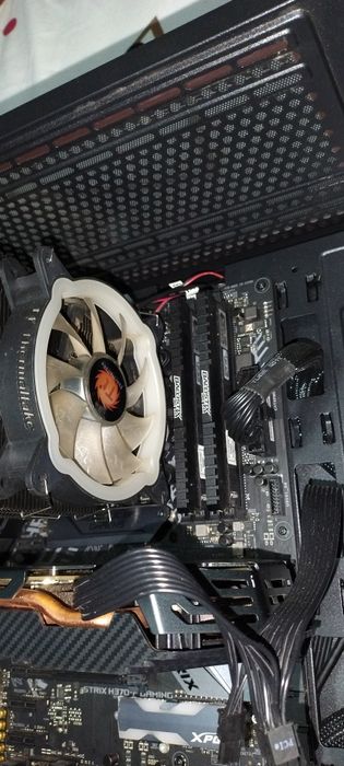 Vand kit placa de baza procesor i7 9700 16 gb ram