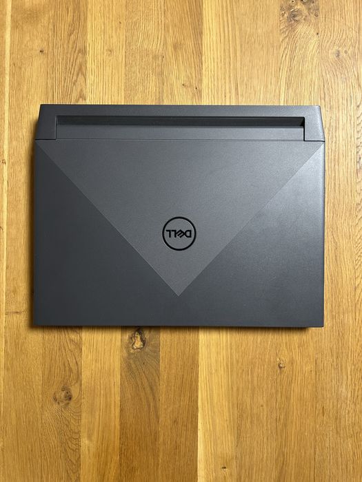 Лаптоп Dell G15 5511