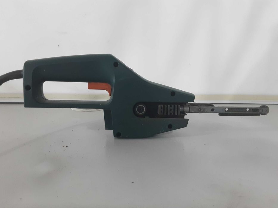 Лентов шлайф / прав - Black & Decker