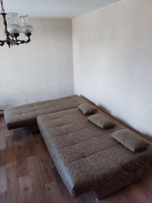 Диван кровать с оттоманкой