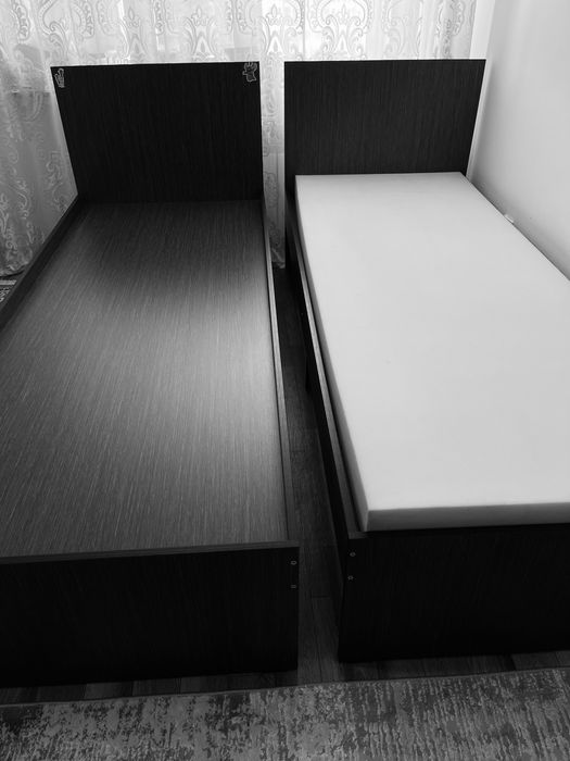 Продается кровать с губкой