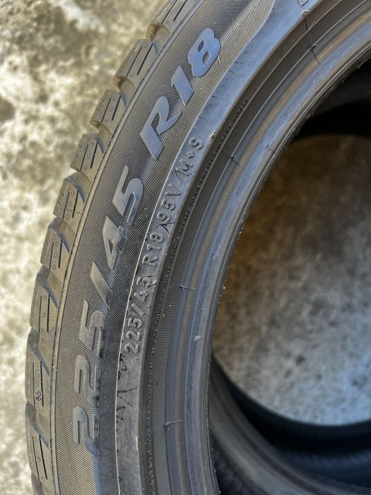 Anvelope iarna PIRELLI SottoZero 3 225/45R18 95V XL