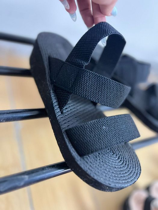 Распродажа  женской обуви