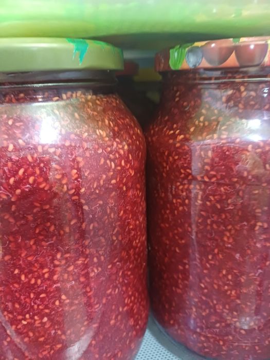 Продам  варенье из малины (свежие)
