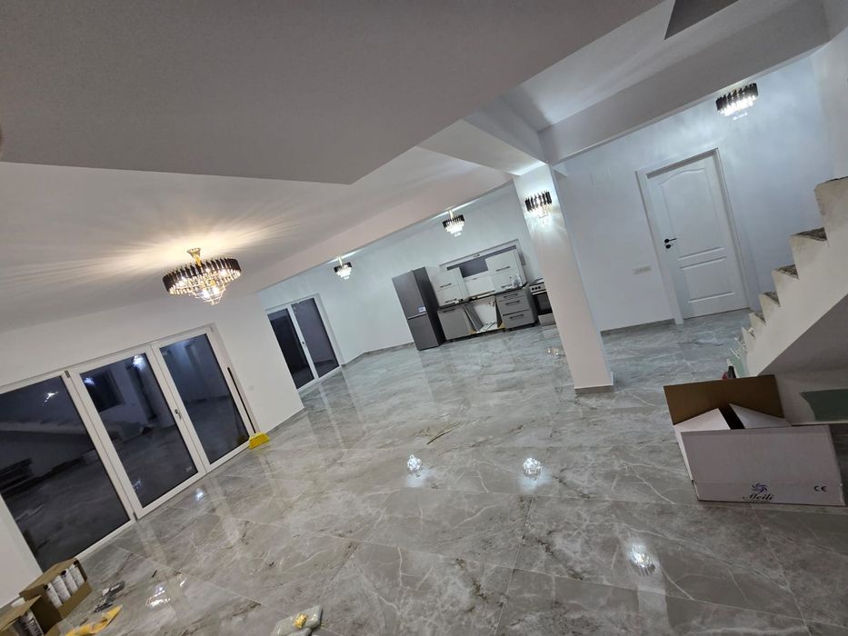 Vilă superbă pe teren 500 m în Rate - Dragomiresti-Deal Chiajna Tunari