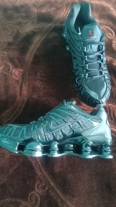 Nike Shox  TL...