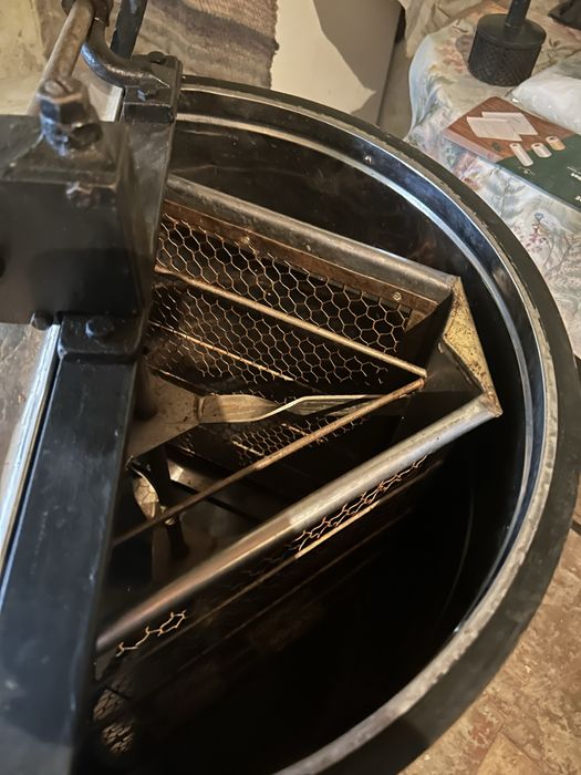 Центрофуга за мед