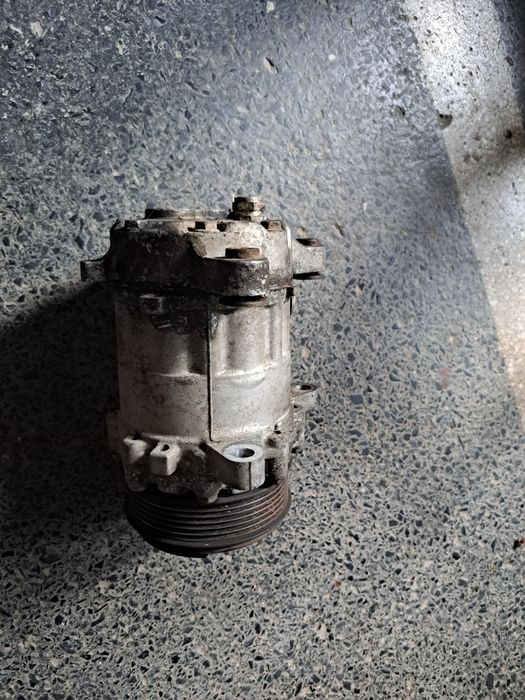 Компресор за климатик за VW Polo преди 2005 г.