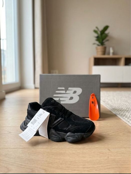 New Balance 9060 Full Black