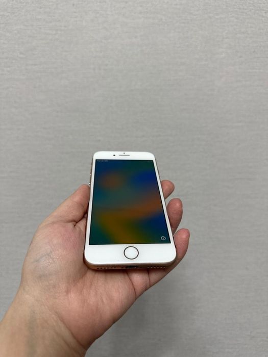Iphone 8. В хорошем состояние.