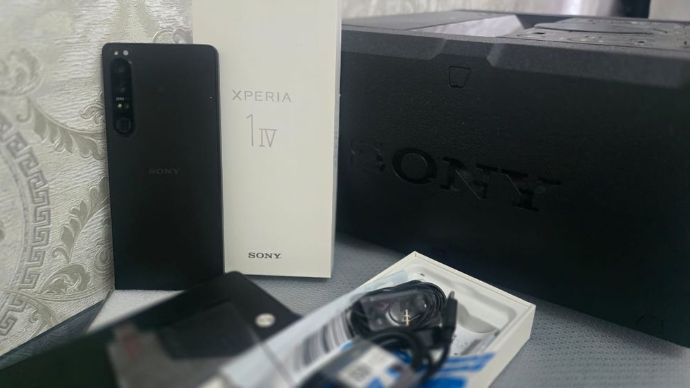 Sony Xperia 1 iv 512гб. модель XQ-CT72