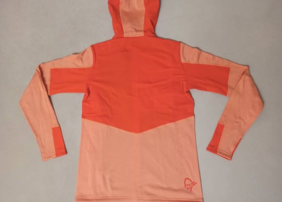 Norrona Ново с етикет! Полар и къси панталони яке