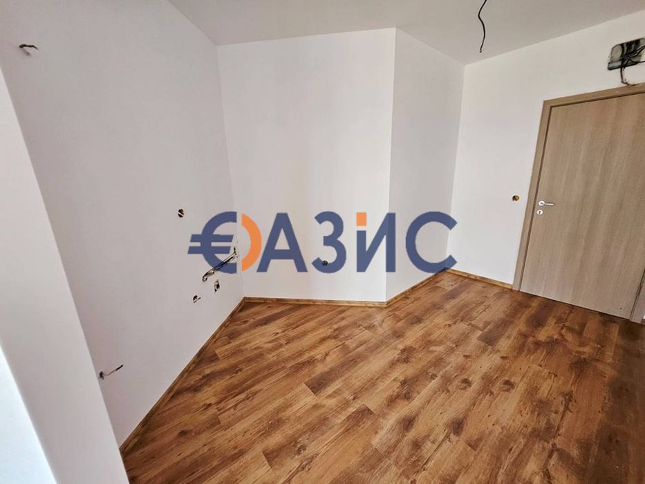 Голямо студио в комплекс Съни дей 6, Слънчев бряг, България, 49 кв. м. цена 45 000 евро # 34229232