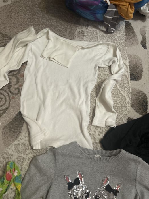 продам свитеры и одно платье!!