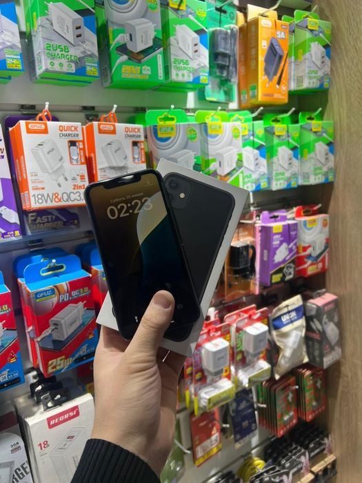 Айфон 11  сатылады