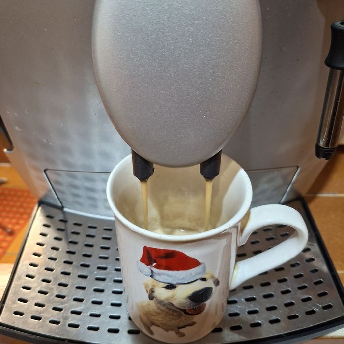 Кафе машина робот.