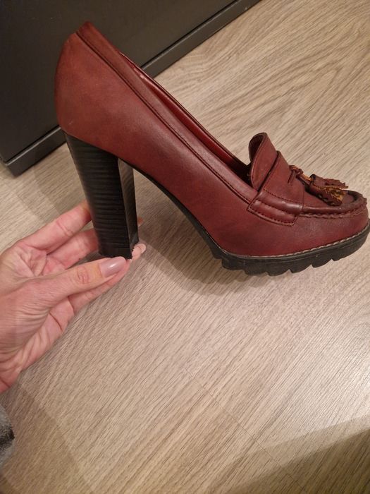 Дамски обувки бордо