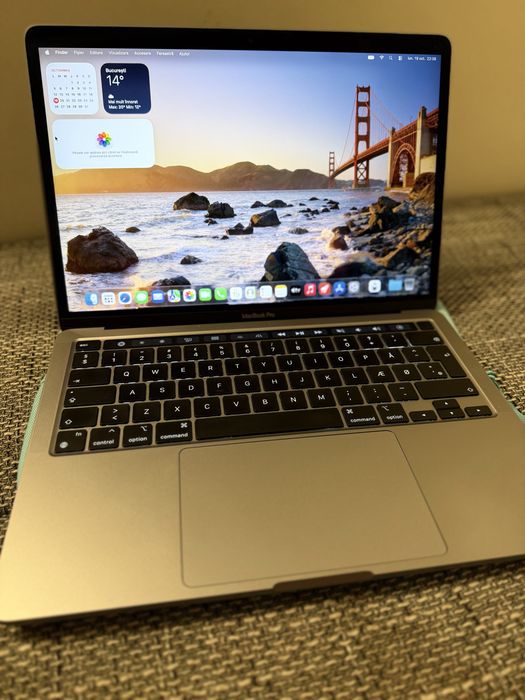 Apple MacBook Pro M2 (2022) – 13 inch | 8GB RAM | 256GB SSD Grad A