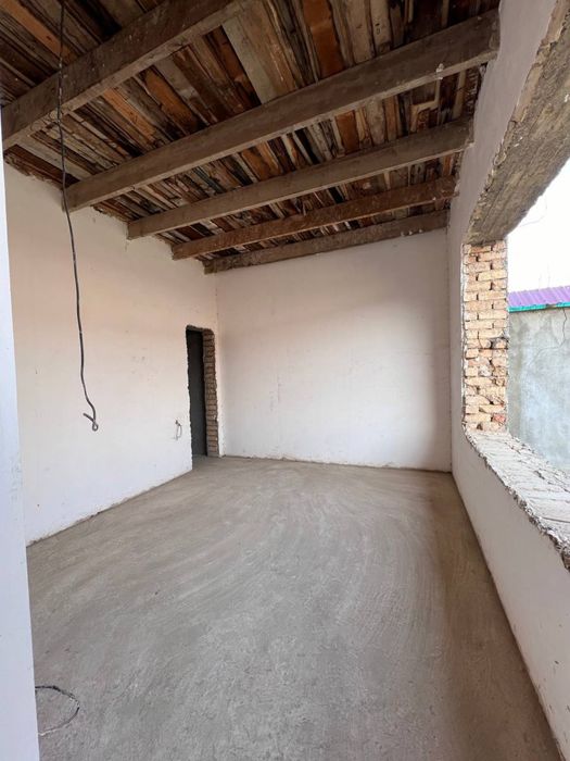 Nazarbek muz impex 4 sotokli 2 ta uy sotiladi