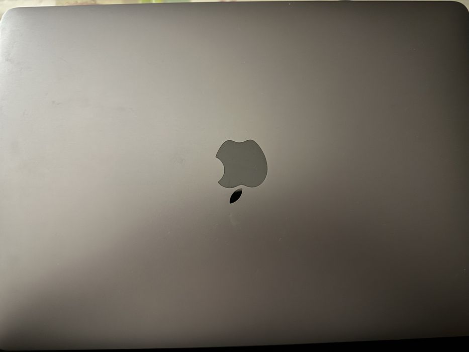 Продам macbook air 13