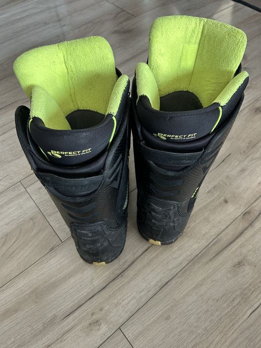 Boots snowboard 45
