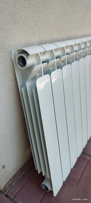 Продавам радиатор FARAL 12 глидера