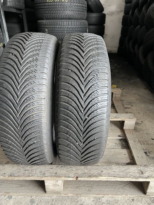 2 anvelope de iarna 205/60/15 Michelin!