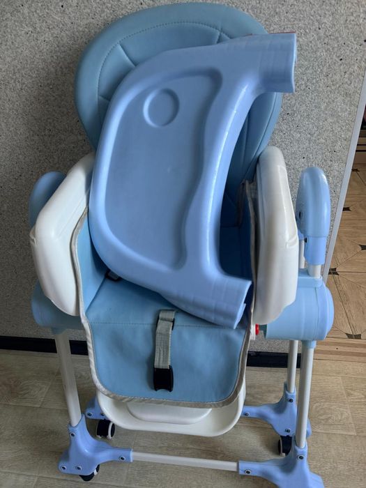 Детский стул для кормления.