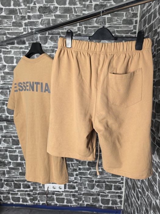 Essential летен екип