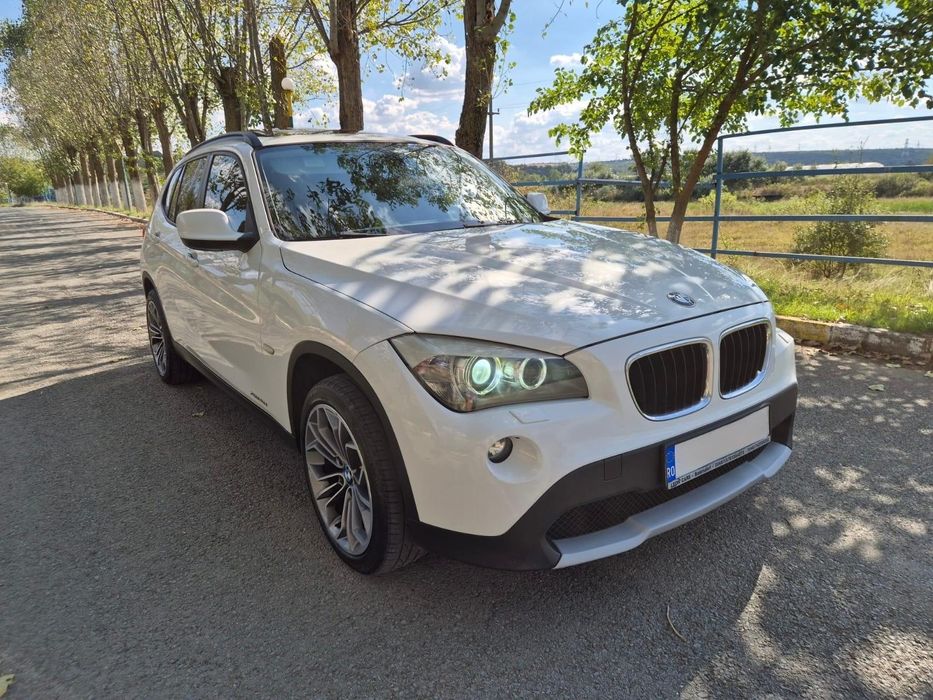 BMW X1 2011 — imagine 3