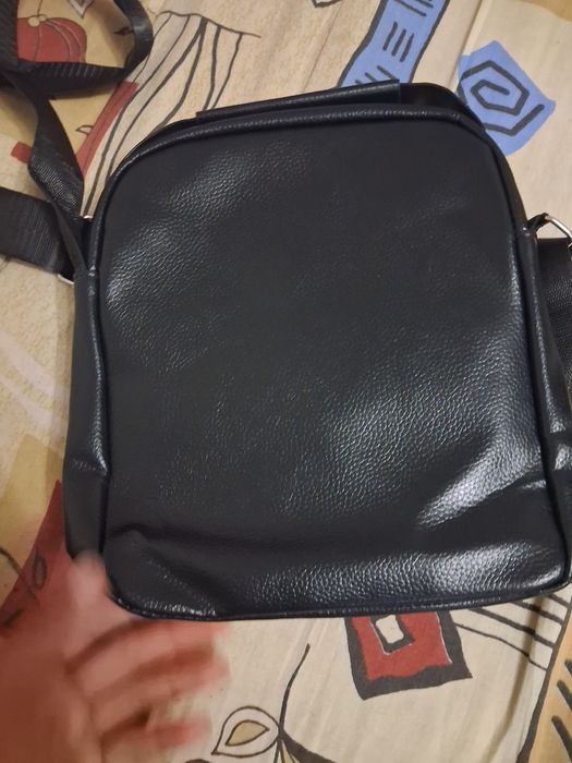 Продам сумку черную