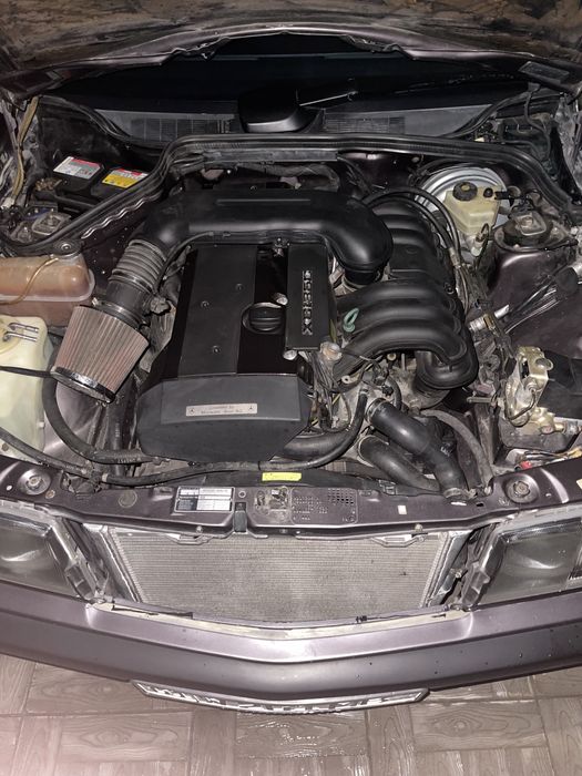 Продается  Мерседес бенц 190Е W201