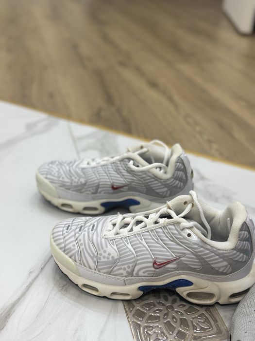 Кроссовки 35 размер