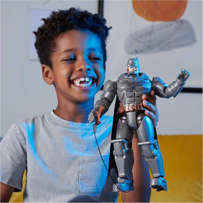 Екшън фигура Spin Master DC Comics Batman Battle Strike батман 30 см